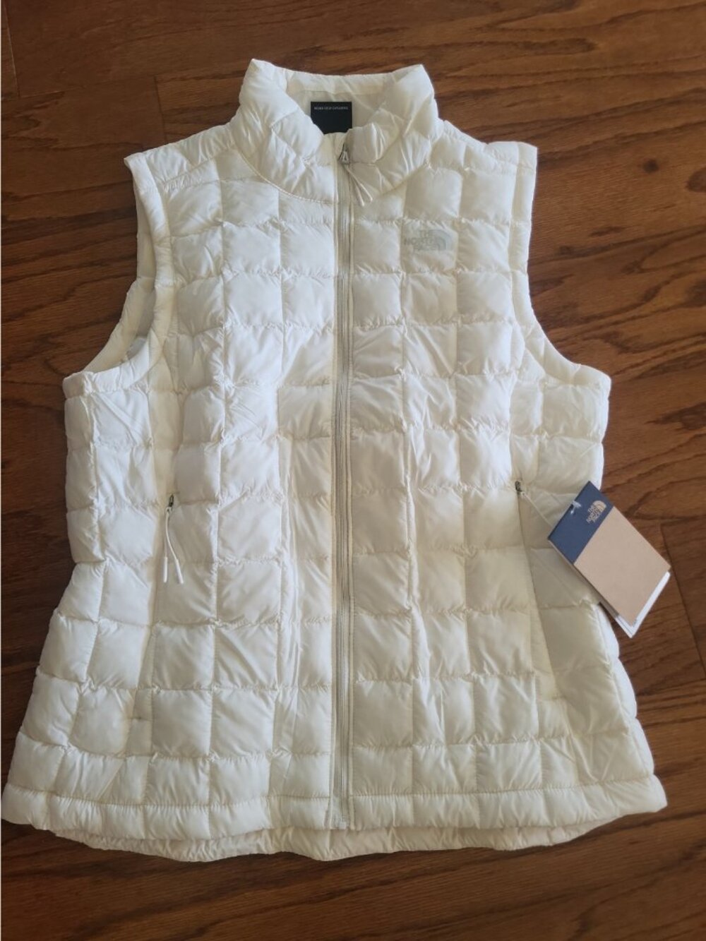 The North Face ThermoBallTM Eco Vest Gardenia White Women's LARGE Slim Fit